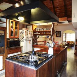 REFORMA INTEGRAL CASA EN LLINARS DEL VALLES isla de cocina