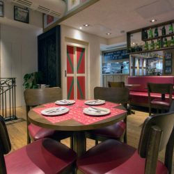 RESTAURANTE-TXAPELA--VISTA-HACAI-COCINA