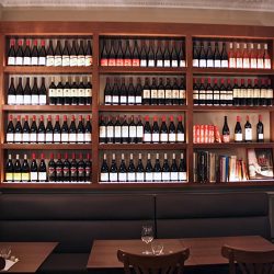 Expositor de vinos DA2-Arquitectura