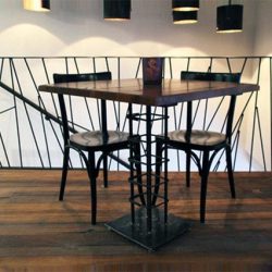 Detalle del pie de mesa 