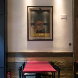 Paredes decoradas bar el raco del aguir